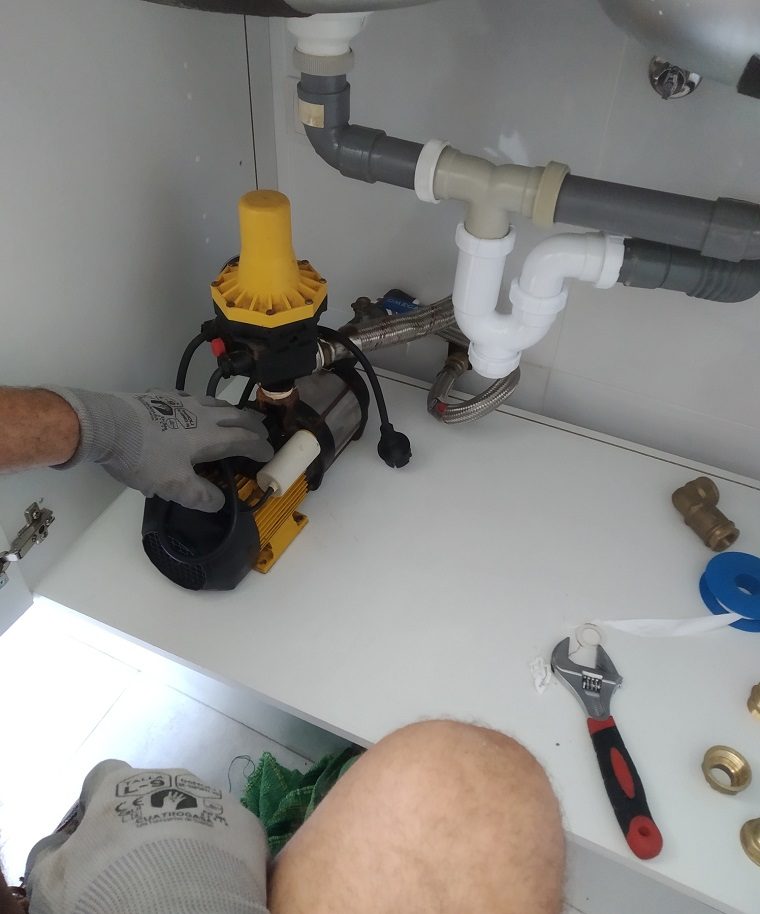 instalacion bomba de agua en malaga